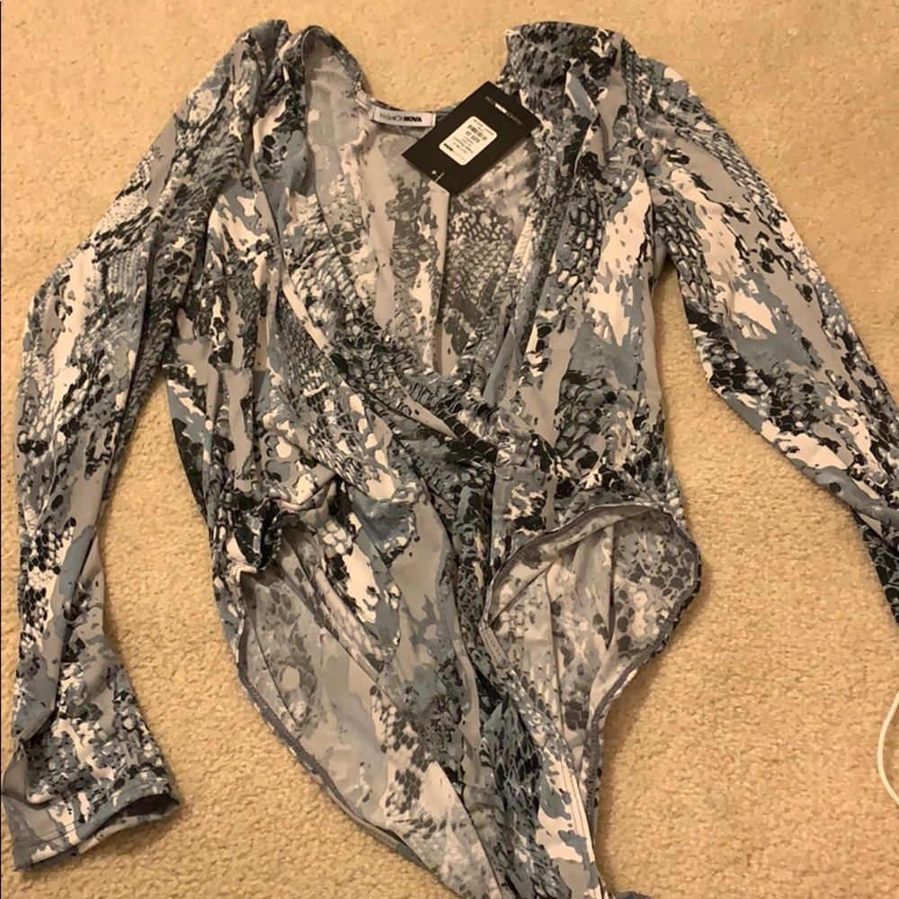 FashionNova Snake skin bodysuit